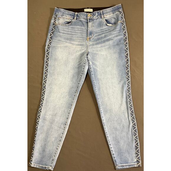 Knox Rose Women's 16 Jeans Stretch Elastic Waist Split Hem Decorative Side Seam - Picture 2 of 8